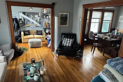 Image de Welcoming 2-bedroom condo in vibrant Boston neighborhood