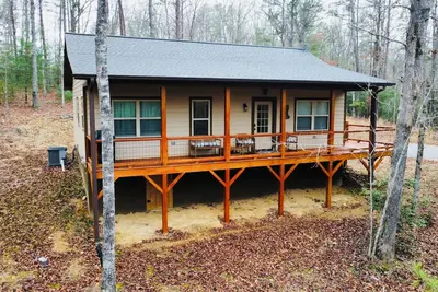 Image de Peaceful Mountain Cabin. Fully Equipped for Extended Stays & Remote Work