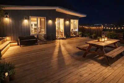 Image de Spacious 4-bedroom house in peaceful Garðabær with hot tub