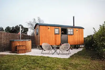 Image de Shepherds View, pet friendly, with hot tub in Ashbourne