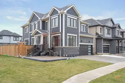 Image de 4br Home w/ Hot Tub & Bbq Near Niagara Falls