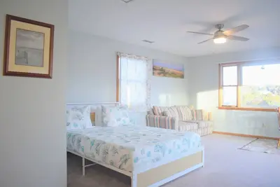 Image de Charming 1-bedroom Apartment above a Local Bakery