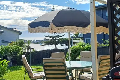 Image de 50m to Tairua Harbour