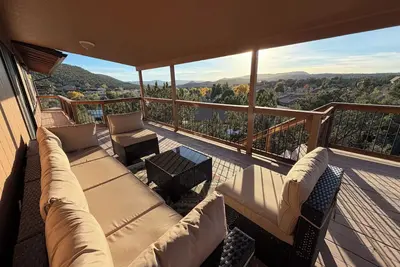 Image de Epic Red Rock Views -Near Town & Trails