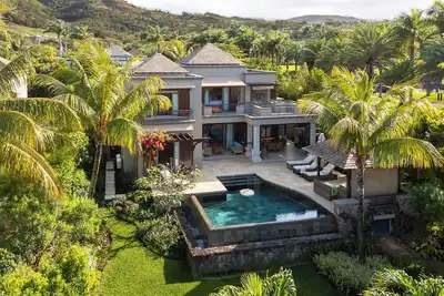 Attractive 3-Bedroom Villa / Infinity Pool & Terrace