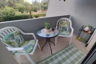 Image de Bright apartment with veranda and private parking space.