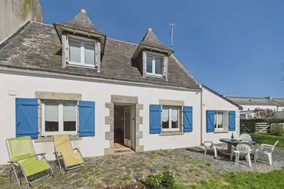 Maison pour 5 avec jardin, centre Plomeur