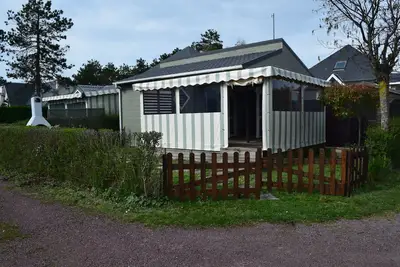 Image de Chalet 4 personnes Camping Les Dauphins 4* Montmartin Sur Mer