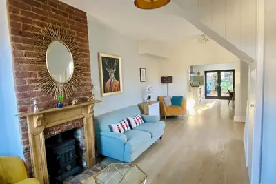 Image de Delightful 2 Bedroom House Central Windsor. Walk to Castle, River!