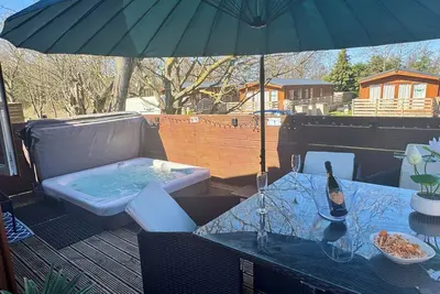 Image de Patricia's Lodge, luxury lodge with private hot tub, Felmoor Park