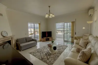Image de 2-bedroom apartment with views in sunny Quarteira