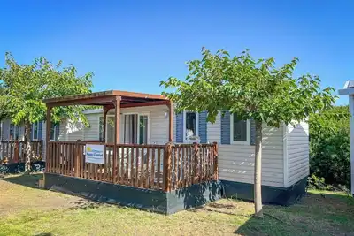 Image de Appartement dans une maison de vacances avec Wifi, piscine, climatisation, terrasse, animaux admis