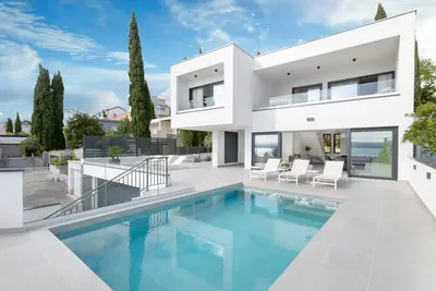 Image de Family-friendly dream villa, with private swimming pool and sea view