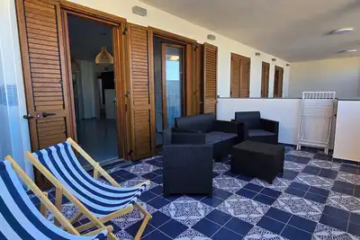 Image de The Little Blue House