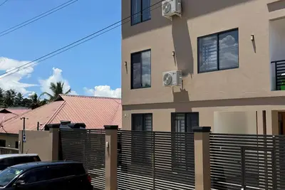 Image de Canaan Residence near Mlimani City shopping mall. Cozy and Clean family home.
