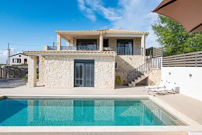 Image de Villa Thea by RentalsPro