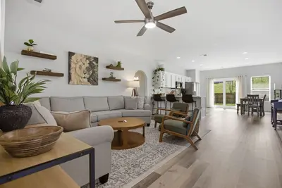 Image de 3-Bed 2-Bath house in North Columbia