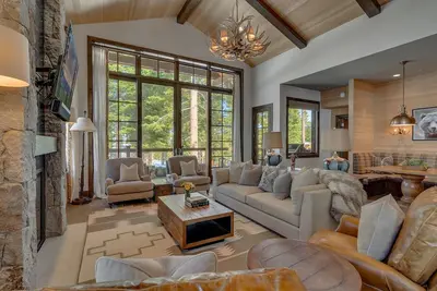 Image de Alpen Glow | Ski-In/Ski-Out Luxury Retreat