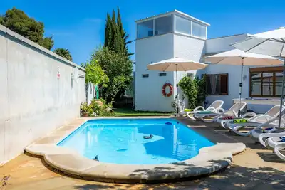 Image de Villa Luna avec piscine et vue sur la montagne