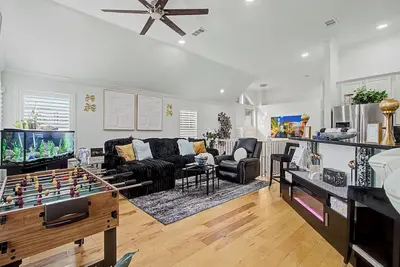 Image de Welcome to Faith By My Works Peaceful World Condo.
