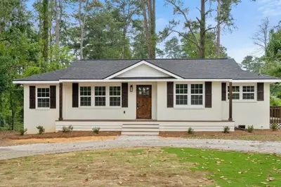 5 Min to Augusta National 2br w/ Deck & Fire Table