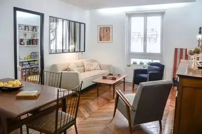 Elegant 2br Retreat in the 9th