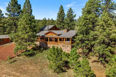 The Lodge at Meadowdust