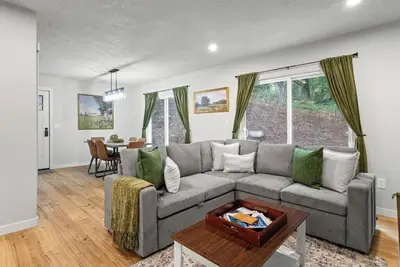 Image de Modern Private Camas Retreat Near Lake & Downtown