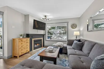 Image de The Bunkhouse | Ski-in/Out | Central | Fireplace