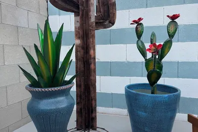 Image de 3-bedroom house with sparking pool, outdoor kitchen, gym and dedicated office!