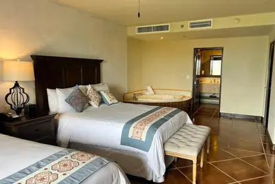 Image de Hacienda del Mar Club. Resort Escape with Large Living Area & Luxury Bath