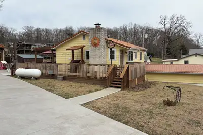 Image de Lake House Near Dock & Boat Ramp Sleeps 6 Spoonbill Ready