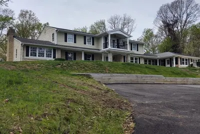 Image de Gorgeous 6-bedroom Charming Annapolis Retreat