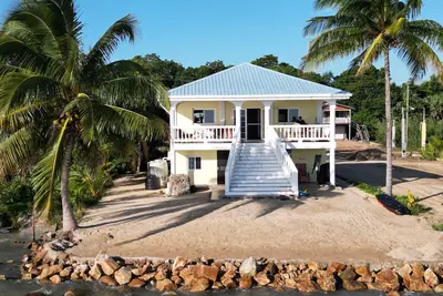 Image de Cozy beachfront suite, roomy and fully equipped for a fantastic vacation.