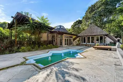 Image de Charlestown Retreat | 2 Pools and Fire Pits