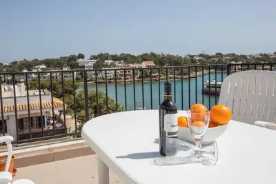 Image de Es Port (Portopetro) - Cozy apartment with sea views and free Wi-Fi