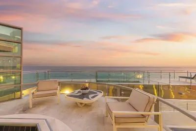 Image de Malibu Yacht Club by Stay Awhile Villas