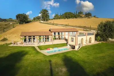 Image de Cozy country loft with pool, private spa and unique views of Assisi