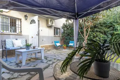 Image de Modern, renovated with private garden and beach 1 min.