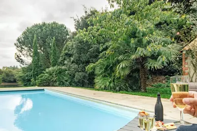 Image de Villa, gîte au cœur de la nature. Parc, piscine étang et tranquillité assurée