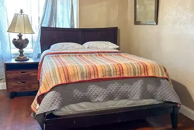 Image de K-house - a spacious five bedroom in Vallejo