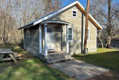 Image de Charming 1-bedroom cottage with Ac in cozy Harwood