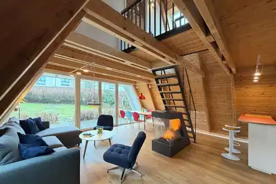 Image de Triangle House - design architecture near the beach