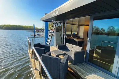 Image de Houseboat Seeblick - Unique time out on the water