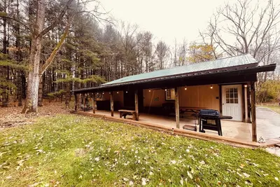 Image de 2-Story Cozy Pinehill Hideaway in Ashland/Mifflin with Ac & Hot Tub!