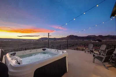 Image de Kanab Desert Escape | Hot Tub, Views & Stargazing