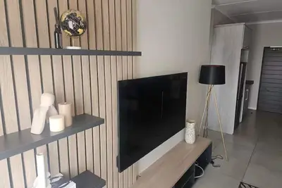 Midrand Modern Retreat  2 Bed 2 Bath