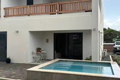 Image de Villa Anosia Laman: View with sunset, private pool, and 2 beaches nearby