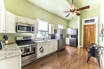 Image de Private Balcony Walkable to French Quarter in Treme Neighborhood