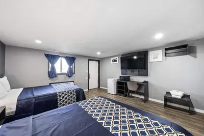 Image de 2 Rooms Ideal for Family Trips Near Cleburne City Center | Free Onsite Parking